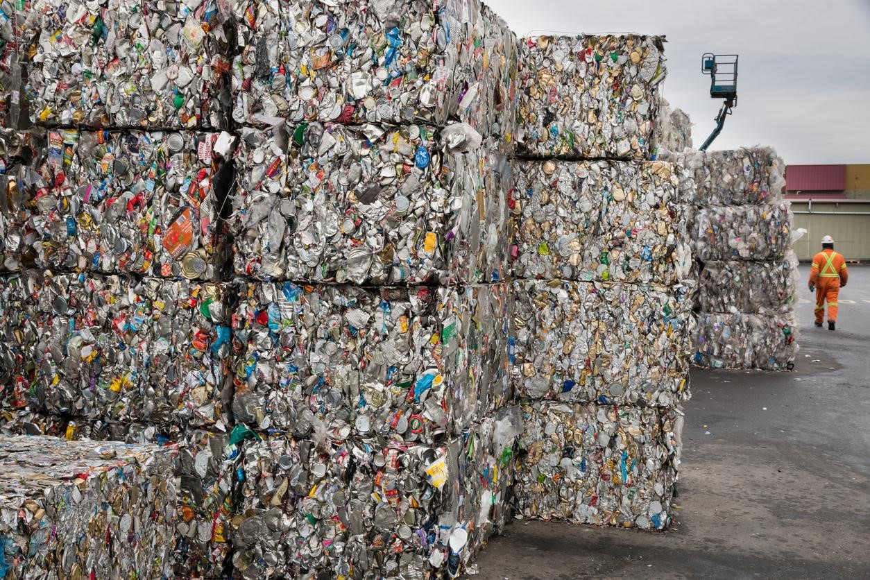 Descubre cómo la **chatarrería** puede convertir tus residuos en ¡dinero! ♻️ Aprende cómo reciclar y ganar hoy. ¡Únete!